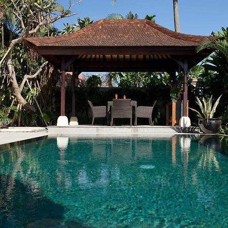 Sundara Oceanside Villa Танаг-Лот Екстер'єр фото